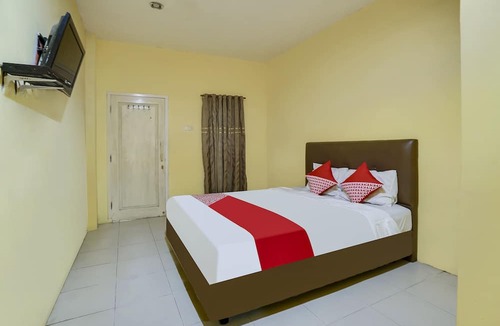 Prabumulih Hotel | OYO Life 91027 Note Hotel Syariah