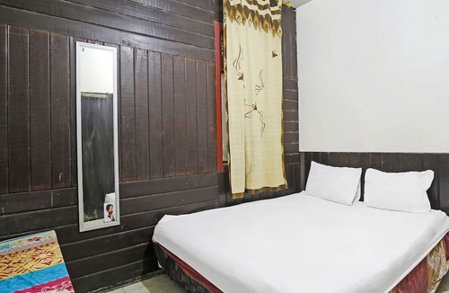 Tenggarong Hotel | SPOT ON 91793 Maila Homestay