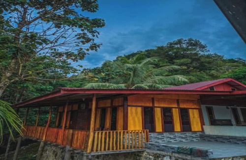 Painan Hotel | EXPRESS O 91702 Mandeh Homestay Syariah Near Bank Nagari PT Bank Pembangunan Daerah (BPD) Sumbar Cabang Painan