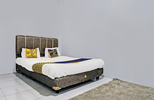 Cileunyi Hotel | OYO 92269 Arjuna Homestay