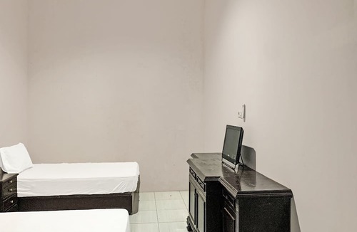 Jeneponto Hotel | Hotel O Penginapan Radja Jeneponto
