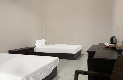 Jeneponto Hotel | Hotel O Penginapan Radja Jeneponto