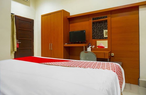 Makassar Hotel | Hotel O near Mall Panakukang formerly Rika Hotel Makassar