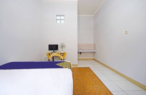 Parongpong Hotel | OYO Life 91469 Pondok Pelita