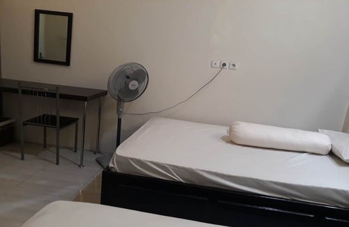 Palu Hotel | OYO 91162 Homestay Ansyariah Syariah