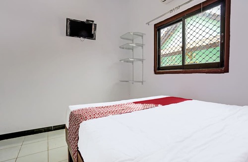 Banyuwangi Hotel | OYO 91773 Ab Homestay