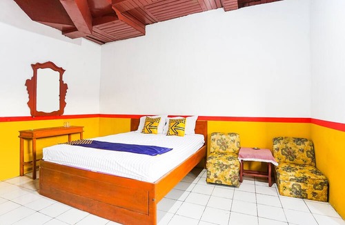 Musi Rawas Hotel | OYO 90194 Wisma Ria