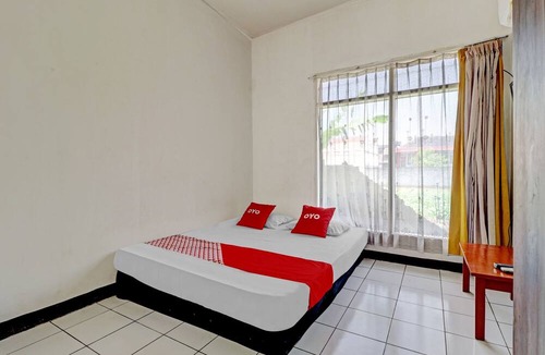 Cileunyi Hotel | Hotel O Pondok 23