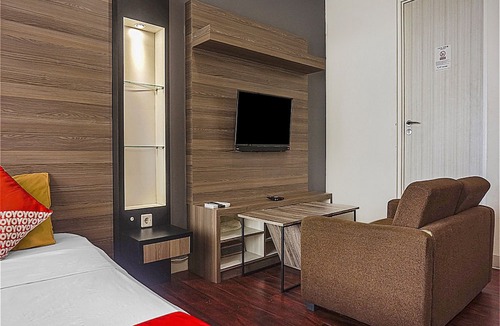 Pekayon Jaya Hotel | OYO 90776 Fortune 88 Grand Kamala Lagoon