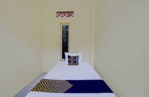 Klojen Hotel | Hotel O Tanjung Indah Homestay Syariah