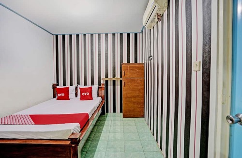 Kalipuro Hotel | OYO 92816 Ana Homestay