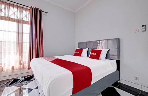 Ngemplak Hotel | OYO 92067 Sekar Gadung Homestay Syariah