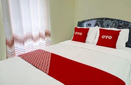 Dinoyo Hotel | OYO 91707 Jannah Homestay Syariah