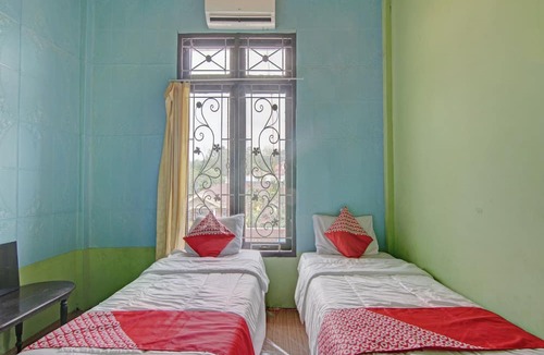 Pasir Pengaraian Hotel | OYO 92818 Penginapan Garuda Syariah