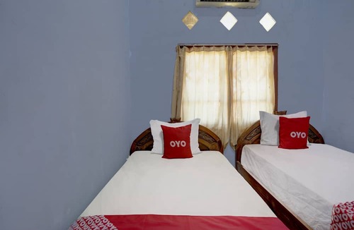 Gresik Hotel | OYO 92903 Barokah Hotel Syariah