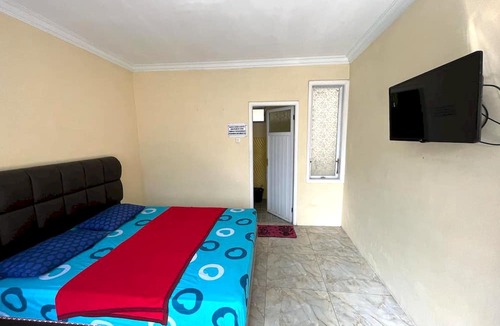Pasuruan Hotel | OYO LIFE 92844 Penginapan Cibodas