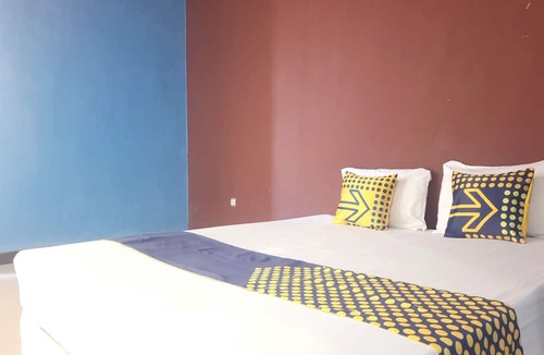 Malang Hotel | OYO Life 92842 Homestay Balearjosari