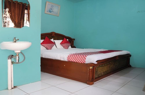 Sukabumi Hotel | Hotel O Penginapan Raja