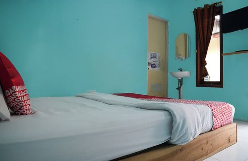 Sukabumi Hotel | Hotel O Penginapan Raja