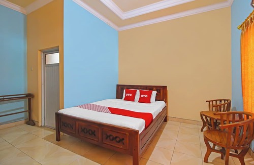 Karanganyar Hotel | OYO 92631 Hotel Dan Aula Wahyu Sari B