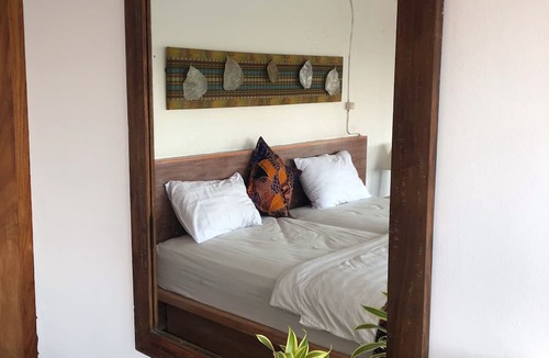 Kuta Selatan Hotel | Tree House Lodge