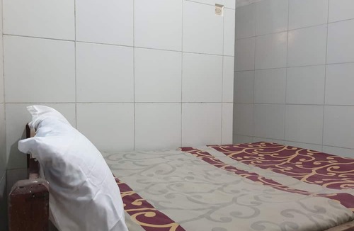 Dinoyo Hotel | OYO Life 92620 Syfa Kost