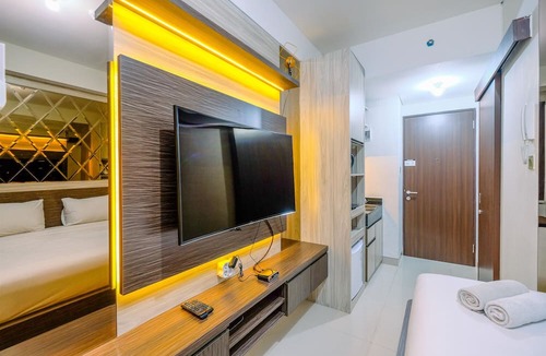 Bekasi Apartment | Warm And Minimalist Studio Room Transpark Cibubur Apartment