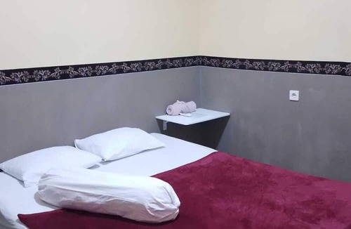 Kalipuro Bed & Breakfast | HALFWAY House