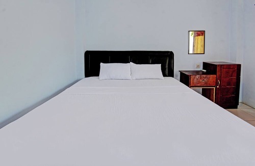 Mataram House | Capital O 92747 Ombak Cafe & Homestay