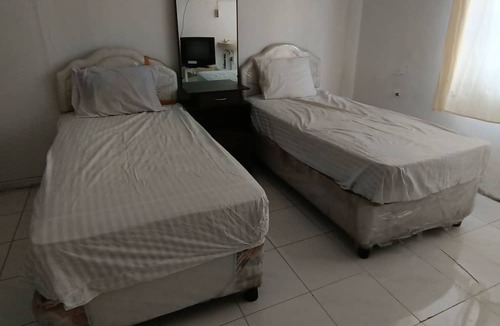 Central Kalimantan Hotel | Hotel O Wisma Pundu Syariah Near Kantor Camat Kota Besi