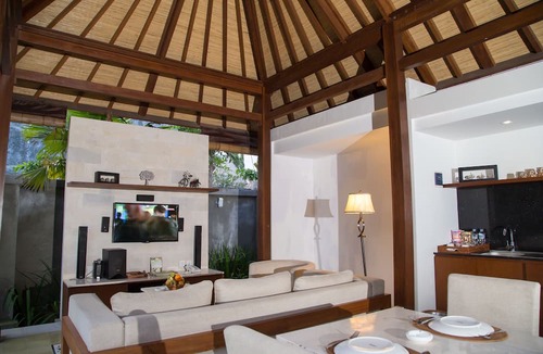 Jimbaran Bay Hotel | The Astari Villa & Residence