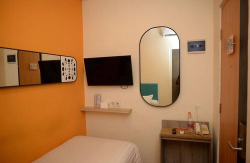 Malang Hotel | Front One Budget Malang