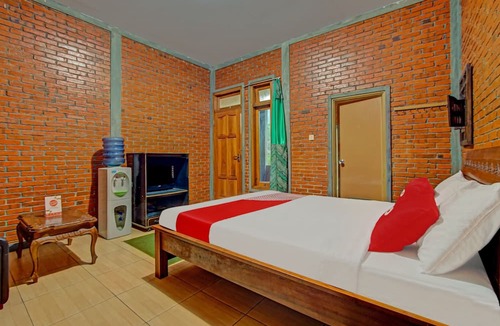 Sidomulyo Hotel | OYO 90031 Villa Papada