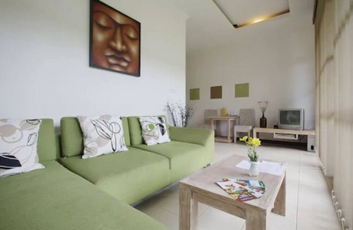 Sunset Road Hotel | The Studio