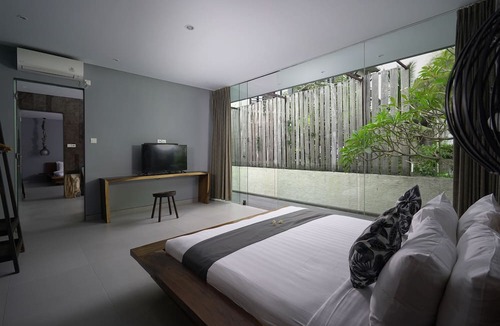 Batu Bolong Hotel | Sandhya Villa