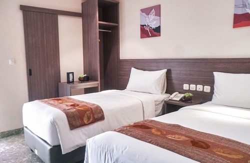 Pinaesaan Hotel | Lun Hotel Manado