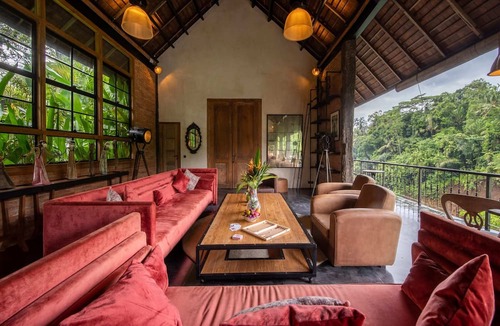 Ubud Villa | Exceptional 9BR Incredible Jungle View, River Access