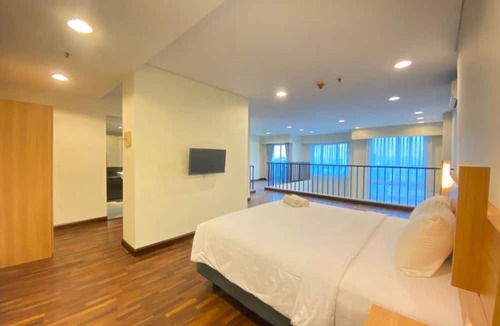 Braga Apartment | Fabulous 2Br Loft Apartment With Private Bathub At El Royale