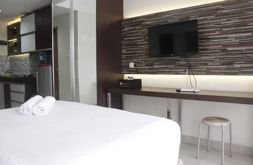 Hegarmanah Apartment | Modern & Contemporary Studio At Beverly Dago Apartment Near Itb