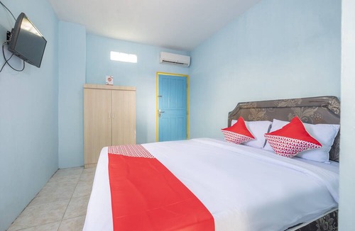 Makassar Hotel | OYO 2775 RF Homestay