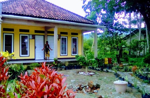Pelangan House | E-dotel Anjani Homestay