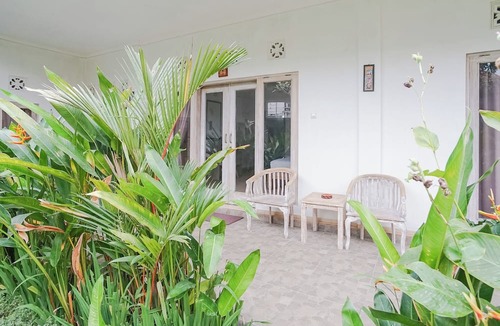 Batu Bolong Hotel | Karan Homestay Canggu