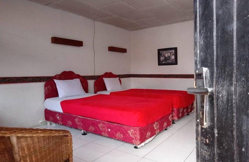 Berastagi Hotel | OYO 2322 Dien Karona Hotel