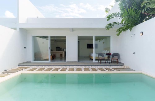 Petitenget Hotel | The Capital Hotel and Resort Seminyak