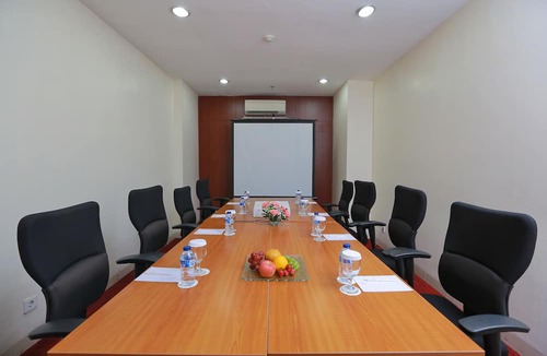 Jatinegara Hotel | PARK HOTEL Cawang - Jakarta