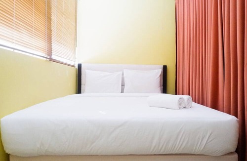 Siwalankerto Apartment | Comfy Studio at High Point Serviced Apartment