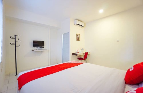 Manado City Centre Hotel | Super OYO 1838 COZY Home
