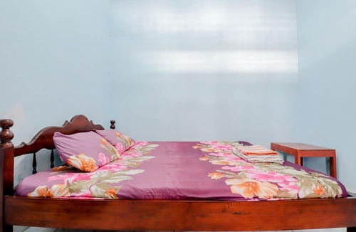 Kretek Hotel | Losmen Parikesit