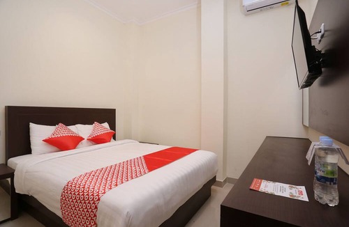 Central Yogyakarta Hotel | Collection O Yogyakarta near Jalan Malioboro formerly Alena Residence