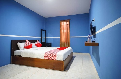 Balikpapan Hotel | OYO 1272 Grand Garuda Guest House